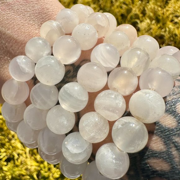 10mm Pink Mangano Calcite Beaded Bracelet - *UV Reactive* - Picture 5 of 10